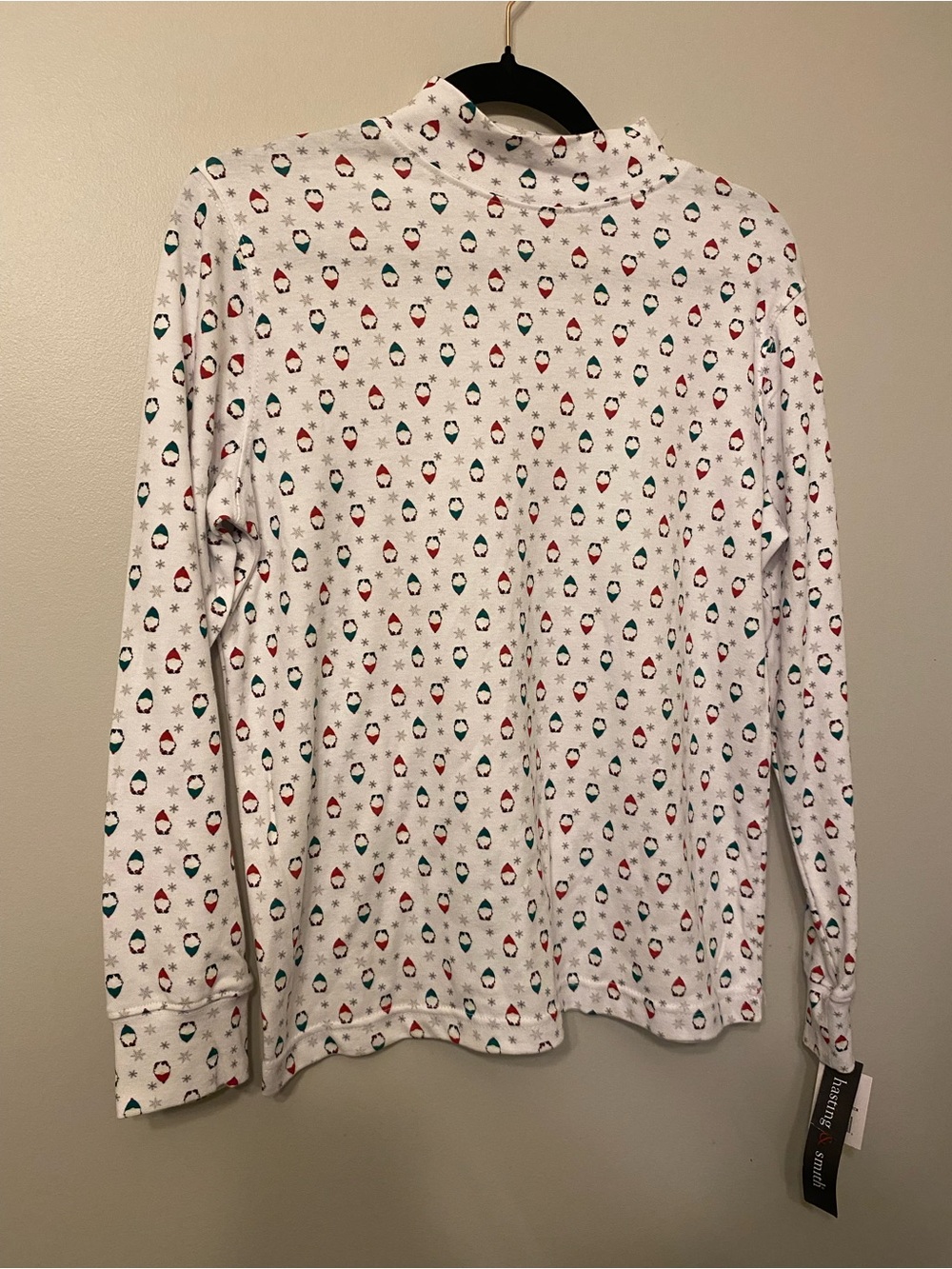 Women's White Long-Sleeve Mock Neck Holiday Penguin Tee